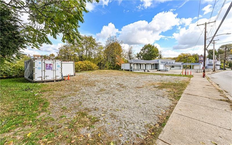 305 Division St, Jeannette, 15644, ,Commercial-industrial-business,For Sale,Division St,1727210