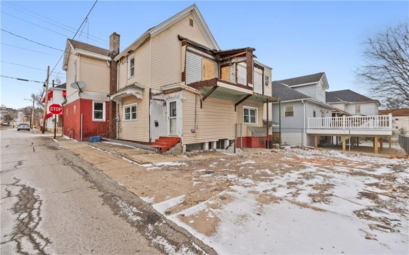 149 Murdock Street, Canonsburg, 15317, 3 Bedrooms Bedrooms, 10 Rooms Rooms,2.1 BathroomsBathrooms,Residential,For Sale,Murdock Street,1737350