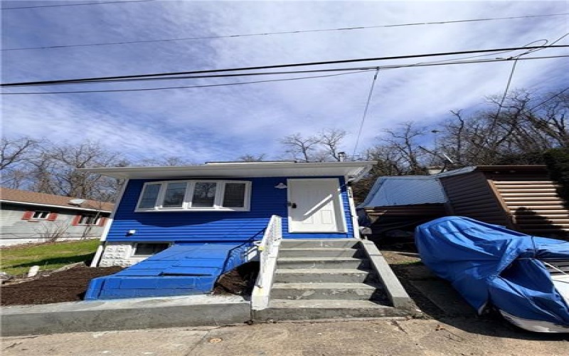 314 Rebecca Ave, Monessen, 15062, 2 Bedrooms Bedrooms, ,2.1 BathroomsBathrooms,Residential,For Sale,Rebecca Ave,1745760
