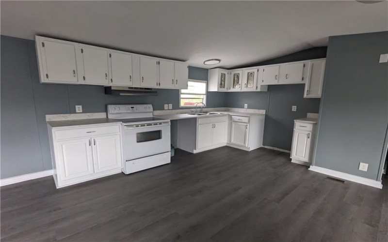 514 Reed Cir, Ruffs Dale, 15679, 2 Bedrooms Bedrooms, ,2 BathroomsBathrooms,Residential,For Sale,Reed Cir,1727213