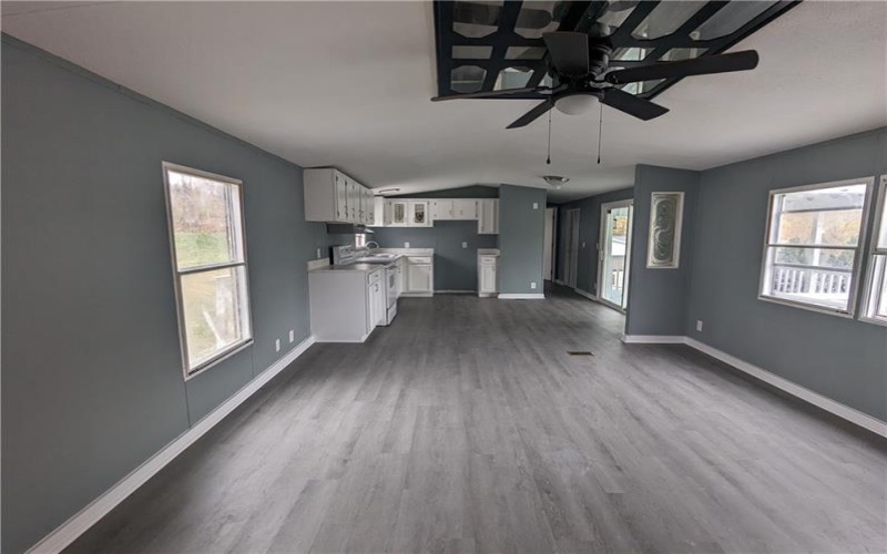 514 Reed Cir, Ruffs Dale, 15679, 2 Bedrooms Bedrooms, ,2 BathroomsBathrooms,Residential,For Sale,Reed Cir,1727213