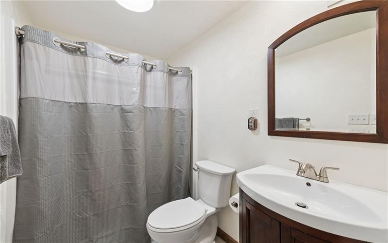 2429 Brownfield Dr, Greensburg, 15601, 3 Bedrooms Bedrooms, 9 Rooms Rooms,2.1 BathroomsBathrooms,Residential,For Sale,Brownfield Dr,1745774