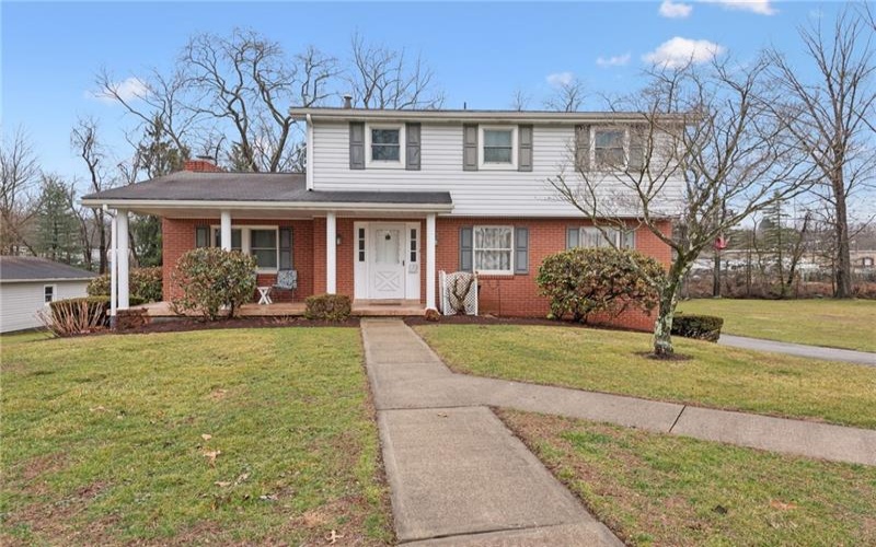 2429 Brownfield Dr, Greensburg, 15601, 3 Bedrooms Bedrooms, 9 Rooms Rooms,2.1 BathroomsBathrooms,Residential,For Sale,Brownfield Dr,1745774