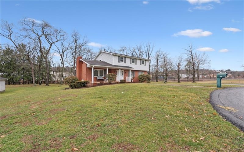 2429 Brownfield Dr, Greensburg, 15601, 3 Bedrooms Bedrooms, 9 Rooms Rooms,2.1 BathroomsBathrooms,Residential,For Sale,Brownfield Dr,1745774