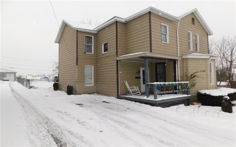 17 Summit Avenue, Uniontown, 15401, 3 Bedrooms Bedrooms, ,1 BathroomBathrooms,Residential,For Sale,Summit Avenue,1737379