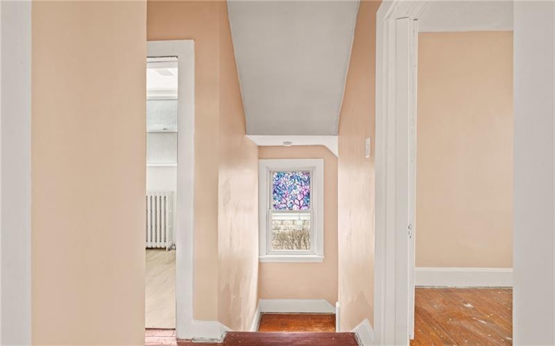 524 Glenwood Avenue, Johnstown, 15905, 3 Bedrooms Bedrooms, ,1.1 BathroomsBathrooms,Residential,For Sale,Glenwood Avenue,1745808
