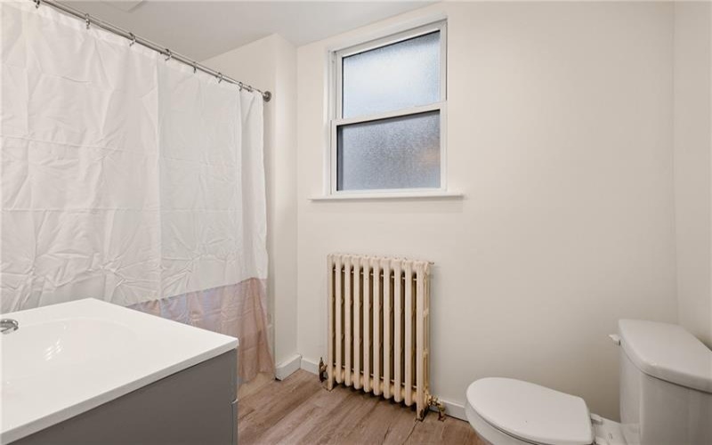 524 Glenwood Avenue, Johnstown, 15905, 3 Bedrooms Bedrooms, ,1.1 BathroomsBathrooms,Residential,For Sale,Glenwood Avenue,1745808