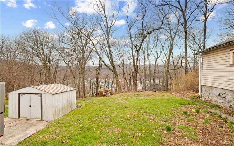524 Glenwood Avenue, Johnstown, 15905, 3 Bedrooms Bedrooms, ,1.1 BathroomsBathrooms,Residential,For Sale,Glenwood Avenue,1745808
