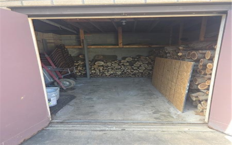 81 United Rd, 15666, 15666, ,Commercial-industrial-business,For Sale,United Rd,1745812