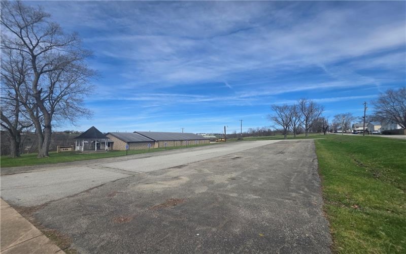 81 United Rd, 15666, 15666, ,Commercial-industrial-business,For Sale,United Rd,1745812