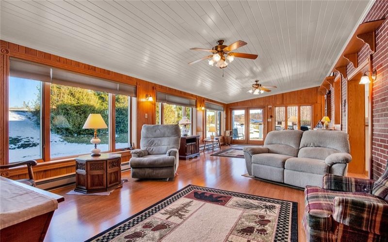 440 Owl Hollow Road, Ligonier, 15658, 4 Bedrooms Bedrooms, 13 Rooms Rooms,4 BathroomsBathrooms,Residential,For Sale,Owl Hollow Road,1740408