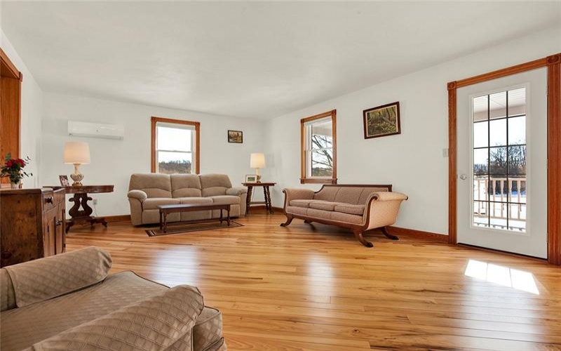 440 Owl Hollow Road, Ligonier, 15658, 4 Bedrooms Bedrooms, 13 Rooms Rooms,4 BathroomsBathrooms,Residential,For Sale,Owl Hollow Road,1740408