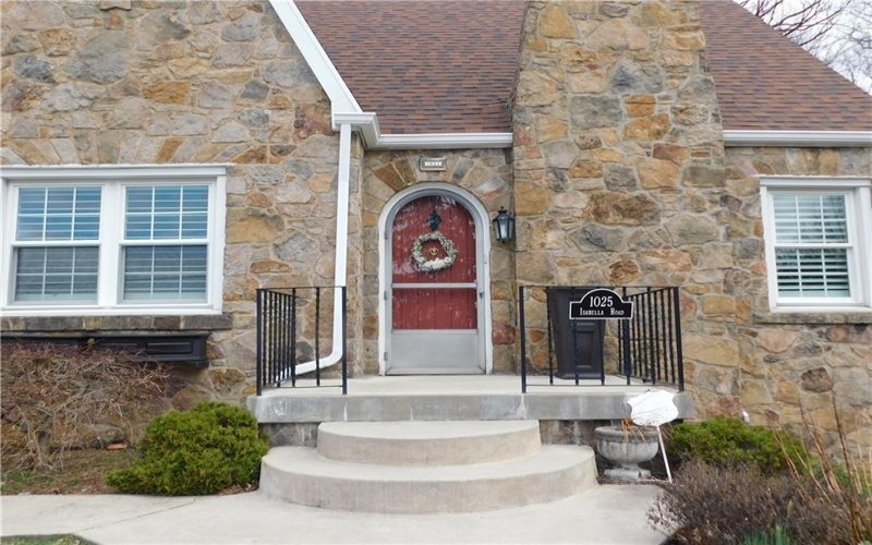 1025 Isabella Road, Connellsville, 15425, 4 Bedrooms Bedrooms, 11 Rooms Rooms,2 BathroomsBathrooms,Residential,For Sale,Isabella Road,1743260