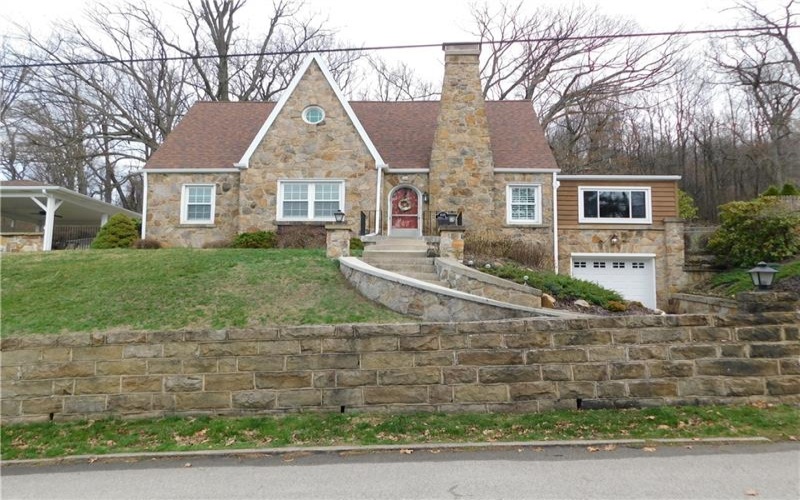 1025 Isabella Road, Connellsville, 15425, 4 Bedrooms Bedrooms, 11 Rooms Rooms,2 BathroomsBathrooms,Residential,For Sale,Isabella Road,1743260