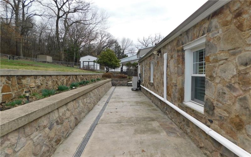 1025 Isabella Road, Connellsville, 15425, 4 Bedrooms Bedrooms, 11 Rooms Rooms,2 BathroomsBathrooms,Residential,For Sale,Isabella Road,1743260