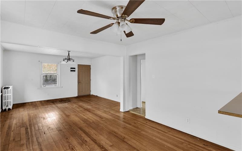 312 Lafferty Street, Jeannette, 15644, 3 Bedrooms Bedrooms, 9 Rooms Rooms,1.1 BathroomsBathrooms,Residential,For Sale,Lafferty Street,1733118