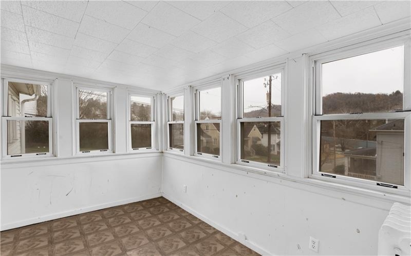 312 Lafferty Street, Jeannette, 15644, 3 Bedrooms Bedrooms, 9 Rooms Rooms,1.1 BathroomsBathrooms,Residential,For Sale,Lafferty Street,1733118