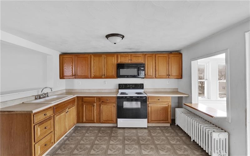 312 Lafferty Street, Jeannette, 15644, 3 Bedrooms Bedrooms, 9 Rooms Rooms,1.1 BathroomsBathrooms,Residential,For Sale,Lafferty Street,1733118