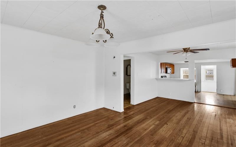 312 Lafferty Street, Jeannette, 15644, 3 Bedrooms Bedrooms, 9 Rooms Rooms,1.1 BathroomsBathrooms,Residential,For Sale,Lafferty Street,1733118