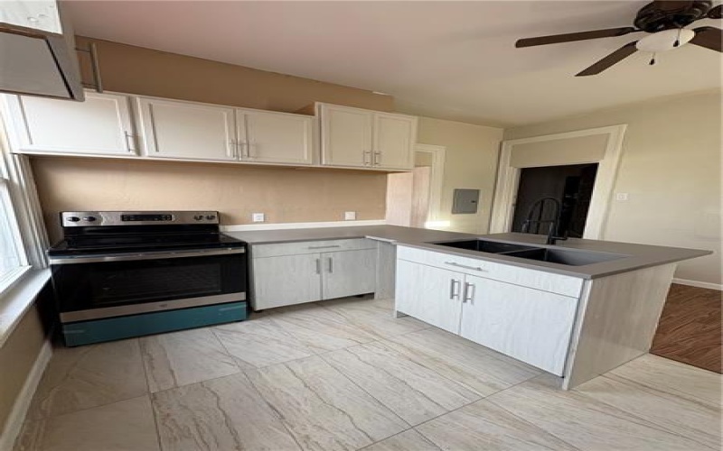 236 Washington Ave, Charleroi, 15022, ,Multi-unit,For Sale,Washington Ave,1737452