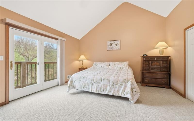 327/329 Sugar Run Road, Waynesburg, 15370, 4 Bedrooms Bedrooms, ,2.2 BathroomsBathrooms,Farm-acreage-lot,For Sale,6-stall barn, 2 run-in's,Sugar Run Road,1743268