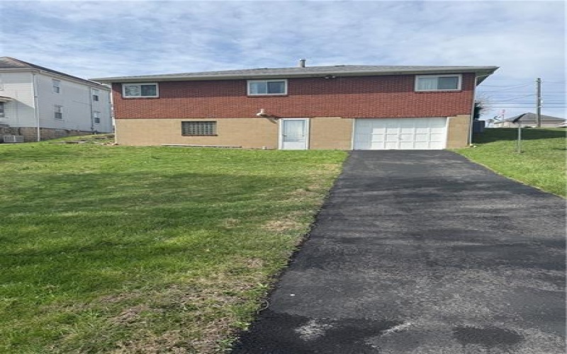 112 Easy St, Uniontown, 15401, 3 Bedrooms Bedrooms, 5 Rooms Rooms,1.1 BathroomsBathrooms,Residential,For Sale,Easy St,1745824