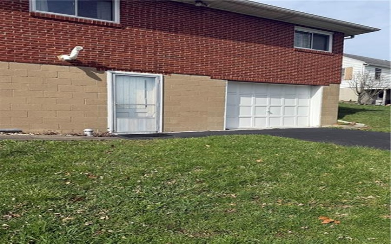 112 Easy St, Uniontown, 15401, 3 Bedrooms Bedrooms, 5 Rooms Rooms,1.1 BathroomsBathrooms,Residential,For Sale,Easy St,1745824