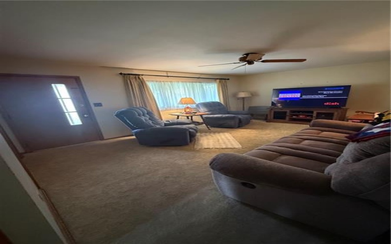 112 Easy St, Uniontown, 15401, 3 Bedrooms Bedrooms, 5 Rooms Rooms,1.1 BathroomsBathrooms,Residential,For Sale,Easy St,1745824