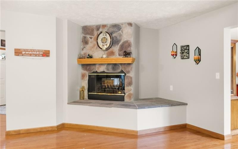 327 Sugar Run Road, Waynesburg, 15370, 4 Bedrooms Bedrooms, 12 Rooms Rooms,2.2 BathroomsBathrooms,Residential,For Sale,Sugar Run Road,1743280