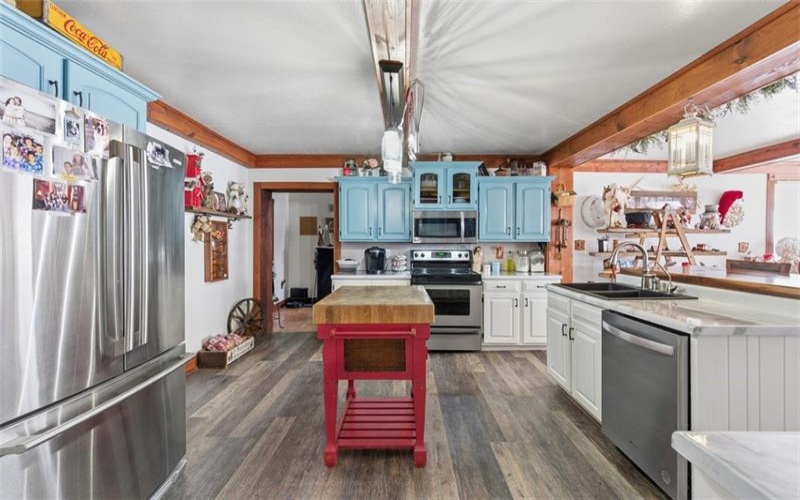 2976 Henderson Road, Washington, 15301, 8 Bedrooms Bedrooms, 14 Rooms Rooms,4 BathroomsBathrooms,Residential,For Sale,Henderson Road,1733133