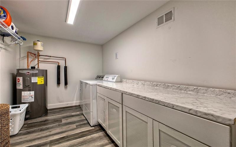2084 Boquet Rd, Jeannette, 15644, 4 Bedrooms Bedrooms, 11 Rooms Rooms,4.1 BathroomsBathrooms,Residential,For Sale,Boquet Rd,1737489
