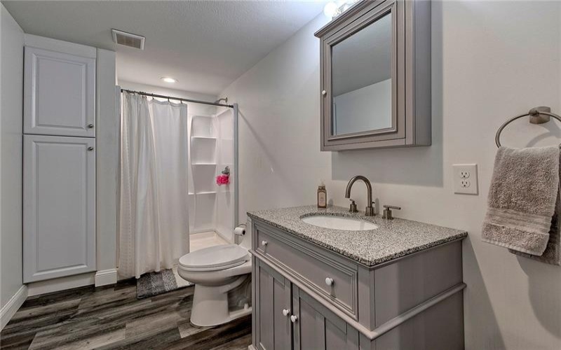 2084 Boquet Rd, Jeannette, 15644, 4 Bedrooms Bedrooms, 11 Rooms Rooms,4.1 BathroomsBathrooms,Residential,For Sale,Boquet Rd,1737489