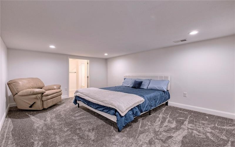 2084 Boquet Rd, Jeannette, 15644, 4 Bedrooms Bedrooms, 11 Rooms Rooms,4.1 BathroomsBathrooms,Residential,For Sale,Boquet Rd,1737489