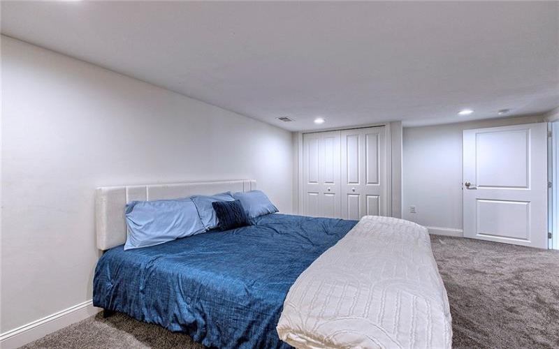2084 Boquet Rd, Jeannette, 15644, 4 Bedrooms Bedrooms, 11 Rooms Rooms,4.1 BathroomsBathrooms,Residential,For Sale,Boquet Rd,1737489