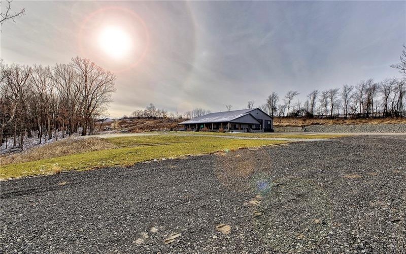 2084 Boquet Rd, Jeannette, 15644, 4 Bedrooms Bedrooms, 11 Rooms Rooms,4.1 BathroomsBathrooms,Residential,For Sale,Boquet Rd,1737489