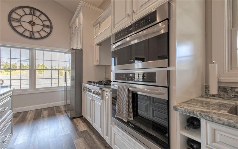 2084 Boquet Rd, Jeannette, 15644, 4 Bedrooms Bedrooms, 11 Rooms Rooms,4.1 BathroomsBathrooms,Residential,For Sale,Boquet Rd,1737489