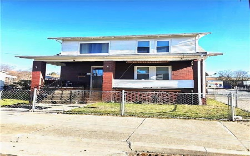 118 12th Street, Jeannette, 15644, 3 Bedrooms Bedrooms, 7 Rooms Rooms,1.1 BathroomsBathrooms,Residential,For Sale,12th Street,1740562