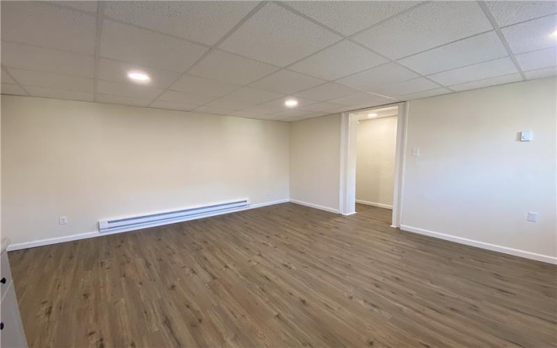 407 N Pittsburgh St, Connellsville, 15425, 1 Bedroom Bedrooms, ,1 BathroomBathrooms,Lease,For Rent,N Pittsburgh St,1733190