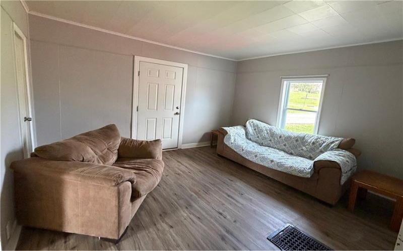 10 Elm Street, Meadowlands, 15347, 2 Bedrooms Bedrooms, 5 Rooms Rooms,1 BathroomBathrooms,Residential,For Sale,Elm Street,1745865