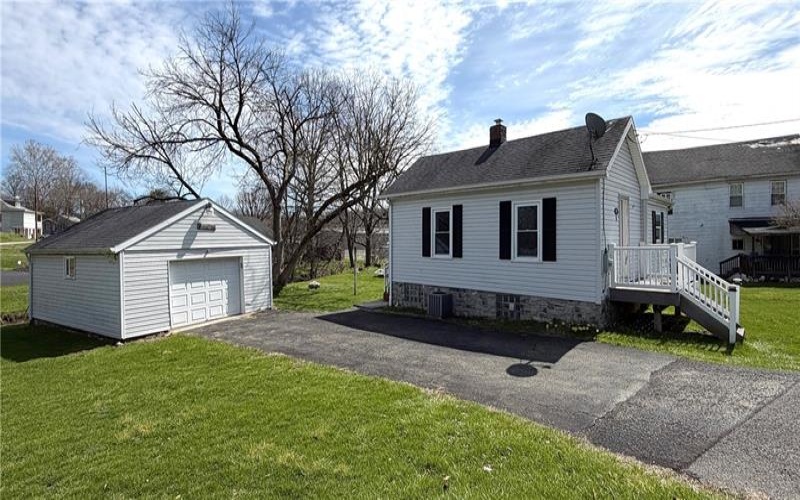 10 Elm Street, Meadowlands, 15347, 2 Bedrooms Bedrooms, 5 Rooms Rooms,1 BathroomBathrooms,Residential,For Sale,Elm Street,1745865