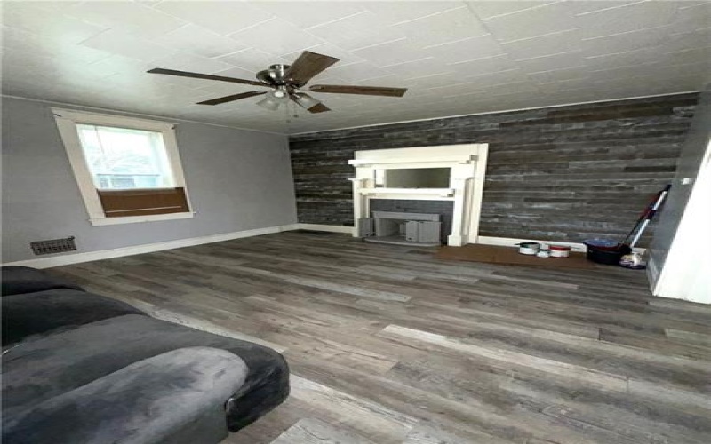 540 9th St, Connellsville, 15425, 3 Bedrooms Bedrooms, ,2 BathroomsBathrooms,Residential,For Sale,9th St,1733239
