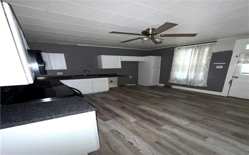 540 9th St, Connellsville, 15425, 3 Bedrooms Bedrooms, ,2 BathroomsBathrooms,Residential,For Sale,9th St,1733239