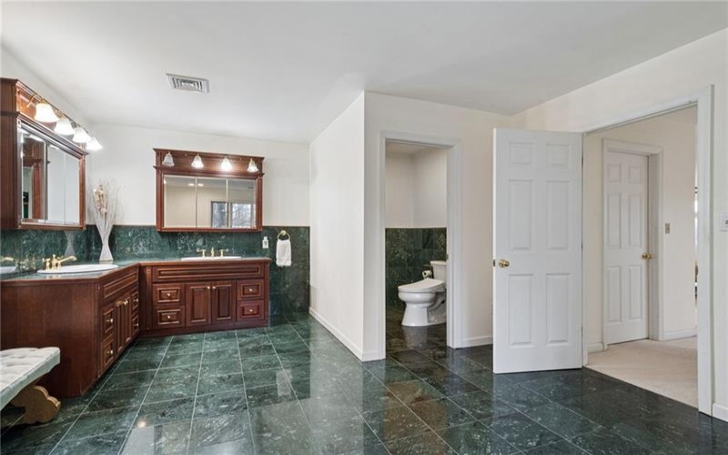 4306 Michel Court, Murrysville, 15668, 5 Bedrooms Bedrooms, 13 Rooms Rooms,5.1 BathroomsBathrooms,Residential,For Sale,Michel Court,1743358