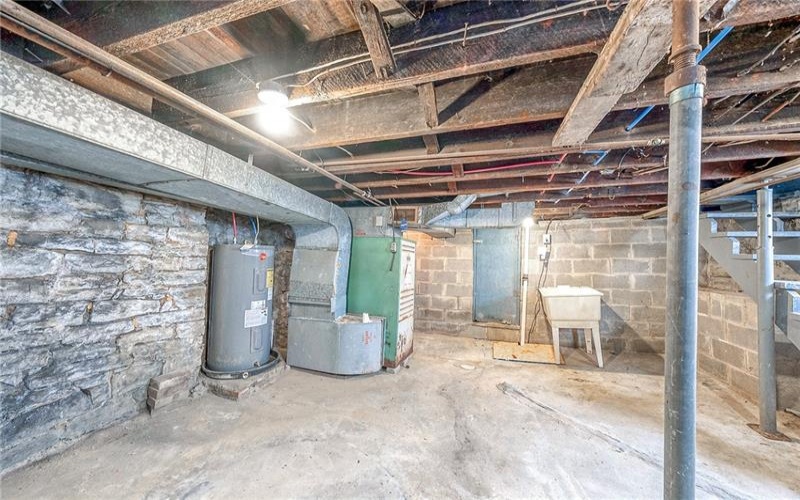 212 Ridge Ave, New Kensington, 15068, 4 Bedrooms Bedrooms, ,2 BathroomsBathrooms,Residential,For Sale,Ridge Ave,1740569