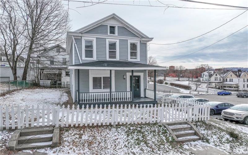 212 Ridge Ave, New Kensington, 15068, 4 Bedrooms Bedrooms, ,2 BathroomsBathrooms,Residential,For Sale,Ridge Ave,1740569