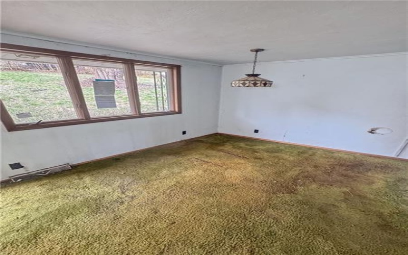 35 Florence Ave, Burgettstown, 15021, 3 Bedrooms Bedrooms, 6 Rooms Rooms,1 BathroomBathrooms,Residential,For Sale,Florence Ave,1745874