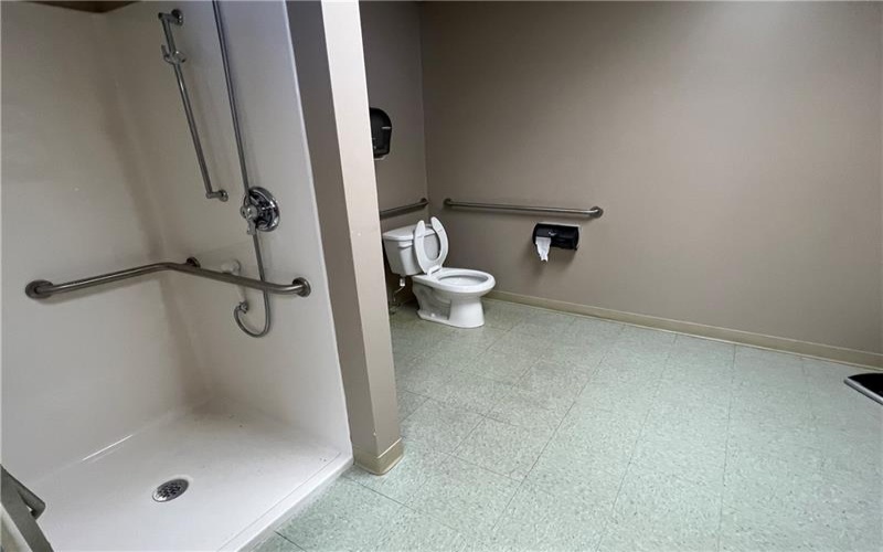 997 Main St, Washington, 15301, ,Commercial-industrial-business,For Sale,Main St,1737604