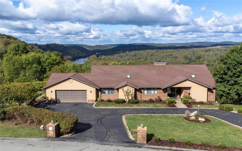 4050 Adelaide Hls, Connellsville, 15425, 4 Bedrooms Bedrooms, 9 Rooms Rooms,4.1 BathroomsBathrooms,Residential,For Sale,Adelaide Hls,1727469