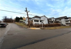 1001 Lincoln Ave, Charleroi, 15022, 3 Bedrooms Bedrooms, 8 Rooms Rooms,2 BathroomsBathrooms,Residential,For Sale,Lincoln Ave,1740630
