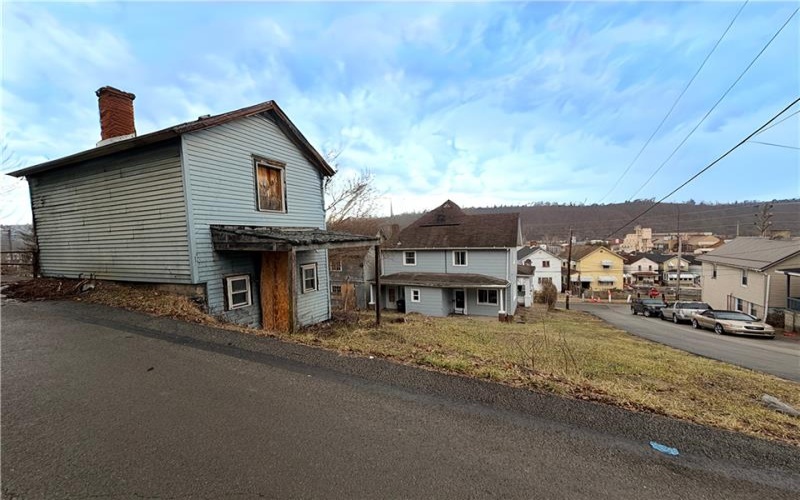 1001 Lincoln Ave, Charleroi, 15022, 3 Bedrooms Bedrooms, 8 Rooms Rooms,2 BathroomsBathrooms,Residential,For Sale,Lincoln Ave,1740630